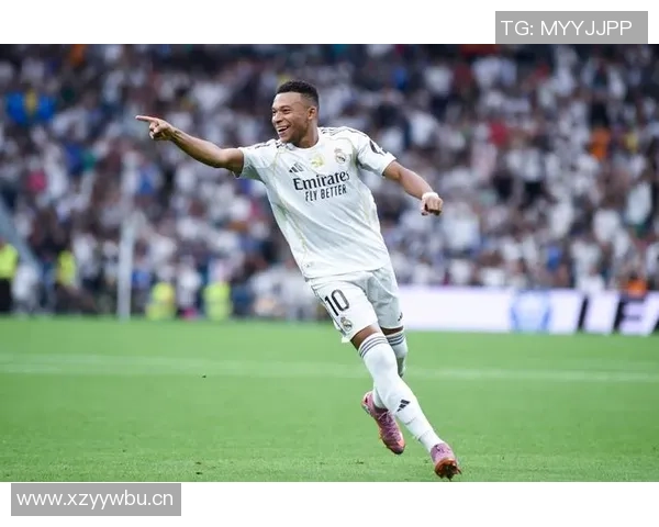 皇马在西甲赛场大获全胜姆巴佩双响引发球迷热烈庆祝